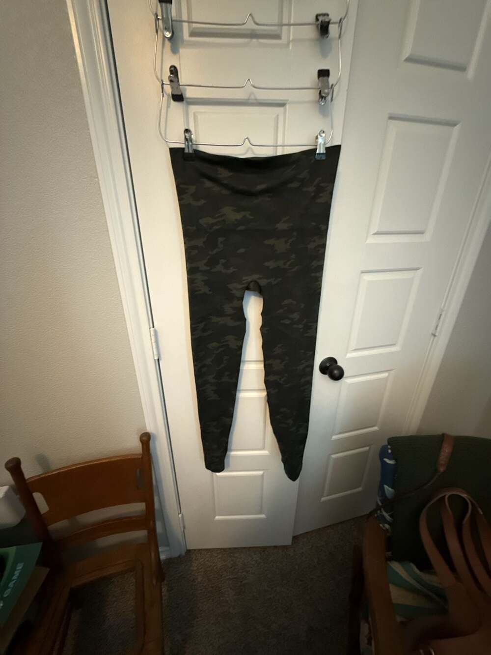 Spanx Look At Me Now Seamless Leggings Green Camo Size L